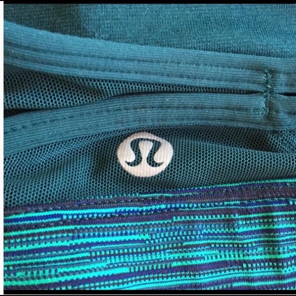 Lululemon make a move bra size 8 - Picture 4 of 6